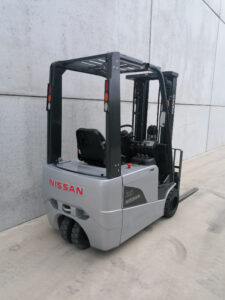 Nissan 2 ton tweedehands elektrische 3-wiel heftruck - achterkant