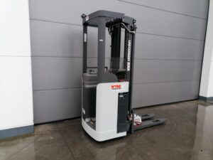 1.6Ton elektrische instaande stapelaar UniCarriers - Atlet - Mitsubishi - Wybo Lifting
