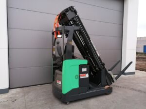 2ton elektrische reachtruck met hoge mast en vorkenversteller - Wybo Lifting