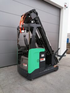 2ton elektrische reachtruck met hoge mast en vorkenversteller - Wybo Lifting