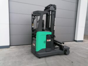 compacte elektrische zijlader Mitsubishi - Wybo Lifting