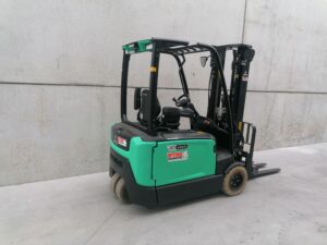 compacte jonge tweedehands elektrische 2Ton heftruck Mitsubishi - Wybo Lifting Waregem