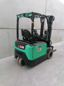 compacte jonge tweedehands elektrische 2Ton heftruck Mitsubishi - Wybo Lifting Waregem